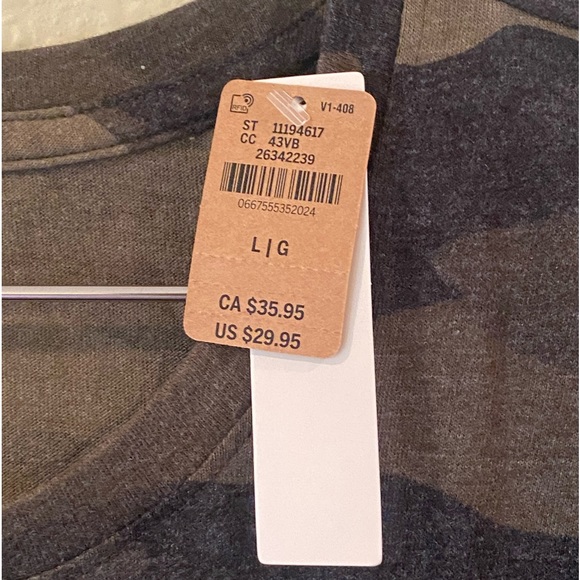 PINK Camo shirt - Picture 4 of 4